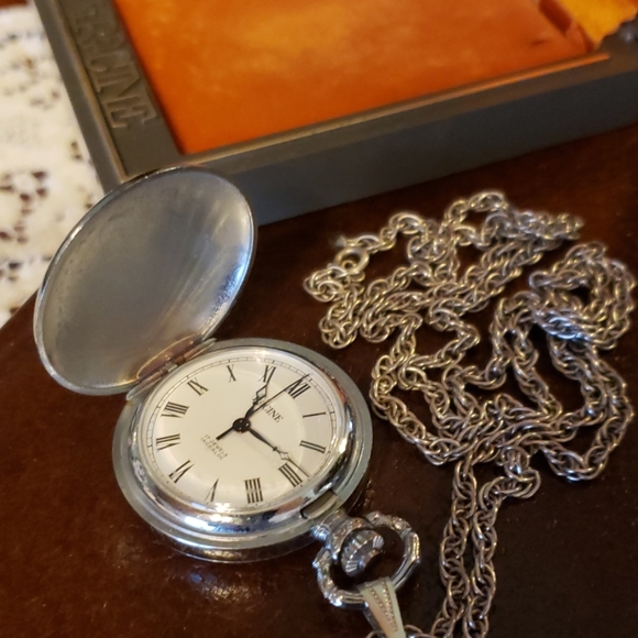 Vintage Swiss Made Jules Racine Watch - Picture 8 of 8